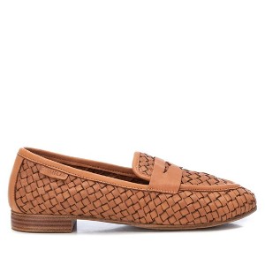 Carmela Leather Collection Women's Braided Flats - 1 of 4