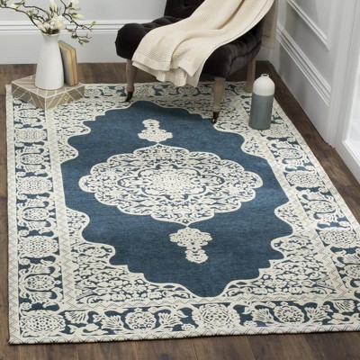 Handmade Dark Blue and Ivory Wool Area Rug, 4' x 6'