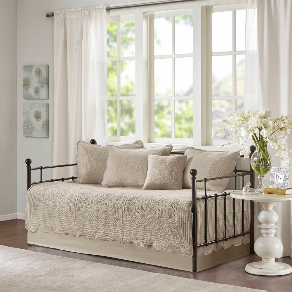 https://target.scene7.com/is/image/Target/GUEST_12b54de8-d4a5-46ef-be69-16938aa4df8b?wid=1000&hei=1000