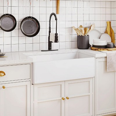 Glossy White Fireclay Single Bowl Farmhouse Kitchen Sink with Accessories