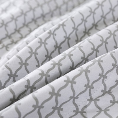 Waverly Full/Queen Trendy Print Cotton Reversible Comfort Blanket