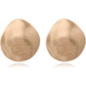 Matte Gold Disc Earrings, Minimalist Vintage Hammered Round Circle Boho Earrings for Women - 1 of 4