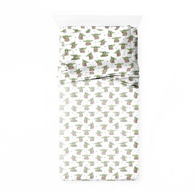 Twin Star Wars: The Mandalorian The Child Flannel Sheet