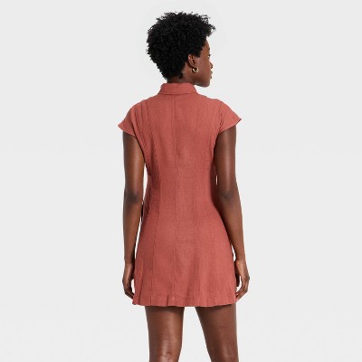 Женские платья Universal Thread Women's Short Sleeve Mini Shirt Dress - Universal Thread™ Rust M — фото 2