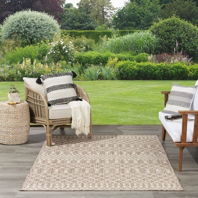 Beige Moroccan Trellis Flatweave Synthetic 5' x 7' Area Rug
