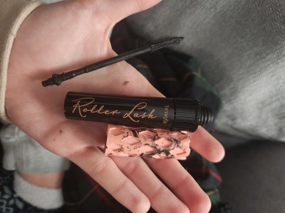 Benefit Cosmetics Roller Lash Curling Mascara in Black