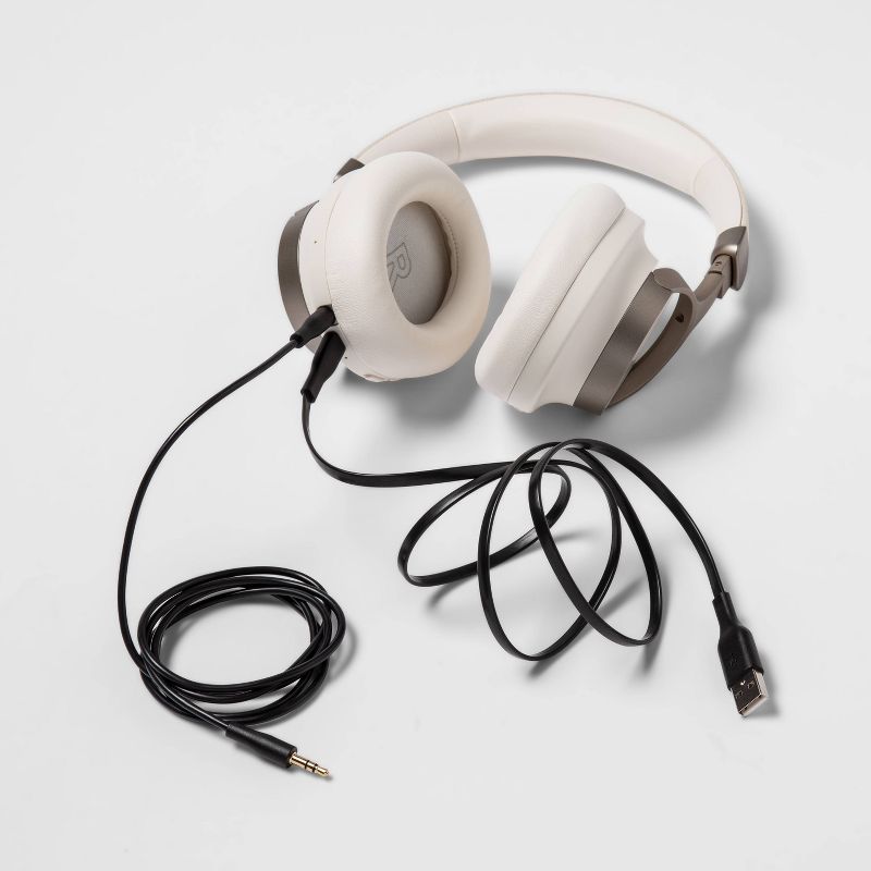 Active Noise Cancelling Bluetooth Wireless Over-Ear Headphones - heyday™, 3 of 7