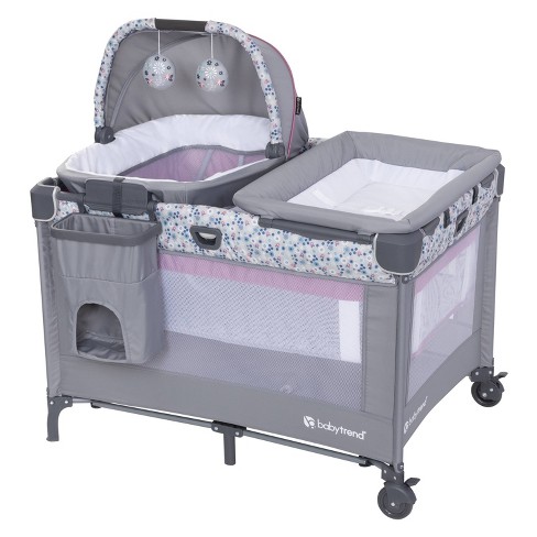 Graco pack n fashion play pink