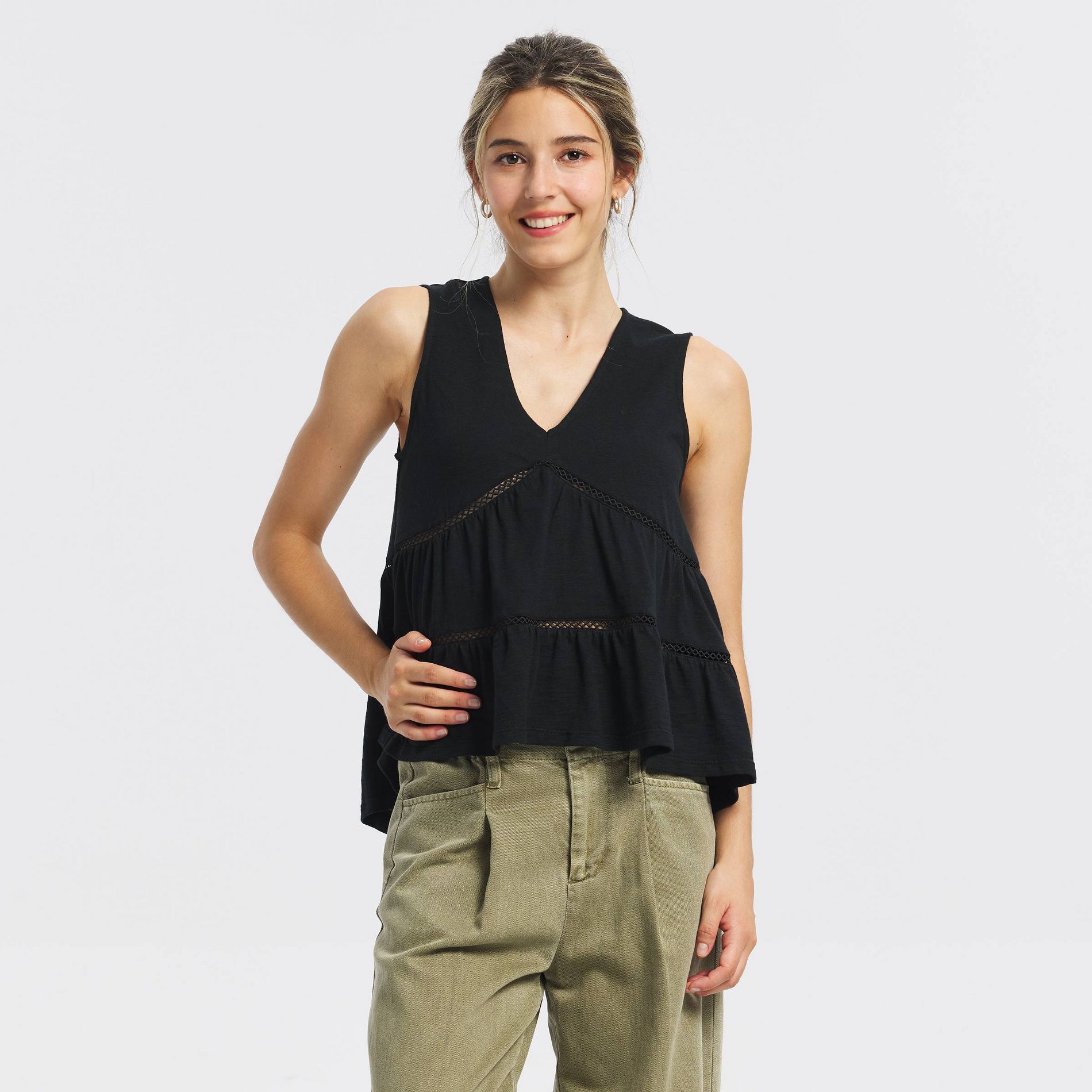 Women's Tiered Lace Trim V-Neck Peplum Tank Top - Universal Thread™