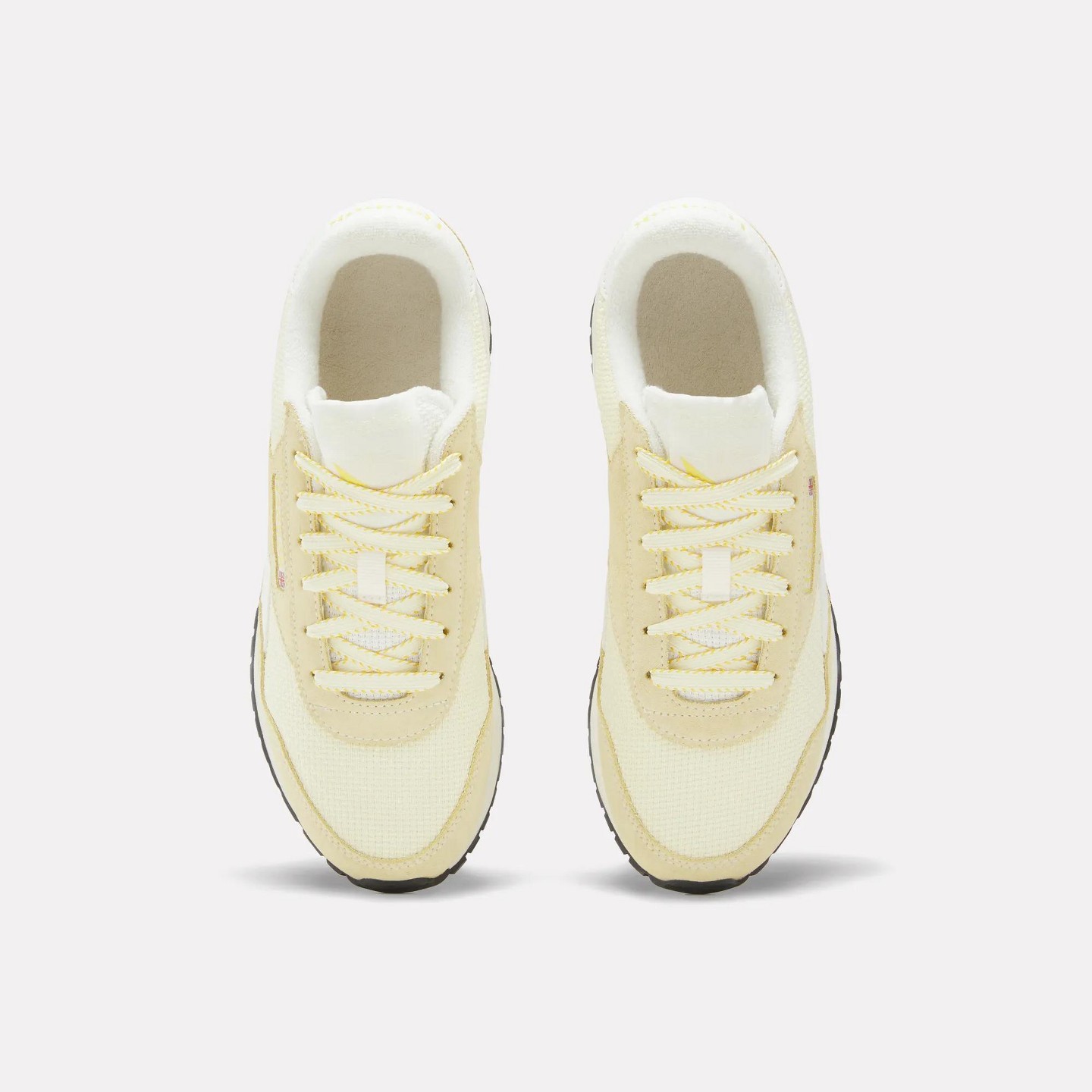 Женские кроссовки Reebok Classic AZ Shoes Size 7 Raw Yellow/Athletic Gold/Chalk, цвет: Жёлтый — фото 2