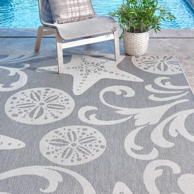 Gray Nautical Starfish and Sand Dollar 5' x 7' Indoor/Outdoor Area Rug