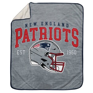 NFL New England Patriots Vintage Arch Sweatshirt Blanket - 1 of 2
