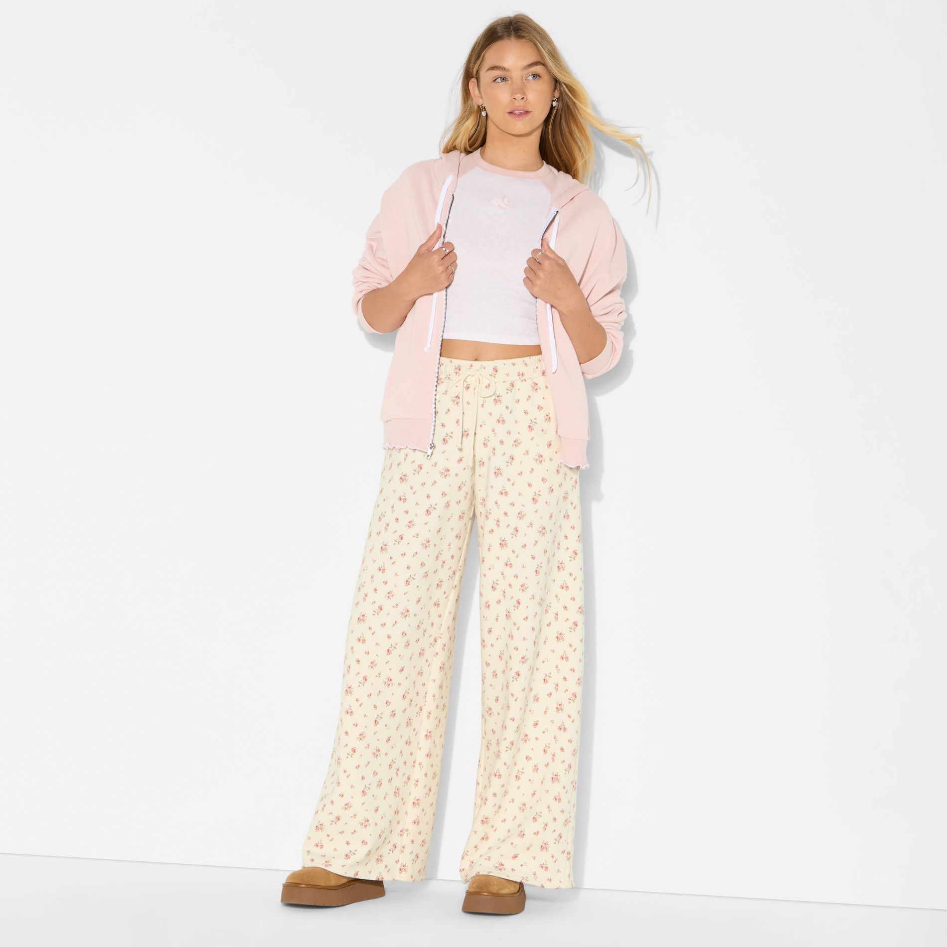 Women's Low-Rise Super Wide Leg Pull-On Pants - Wild Fable™