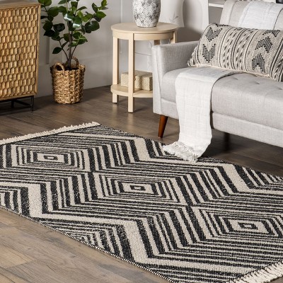Luxurious Gray Cotton Geometric Tassel Area Rug 5' x 8'