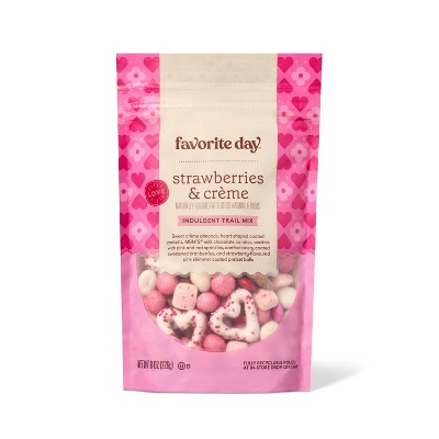 Valentine's Strawberry & Crème Trail Mix - 8oz - Favorite Day™