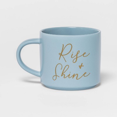 kitchen cups and mugs