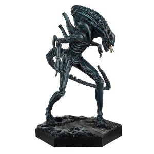 Eaglemoss Limited Alien & Predator 1:16 Figure Collection | #7 Xenomorph Warrior - 1 of 4