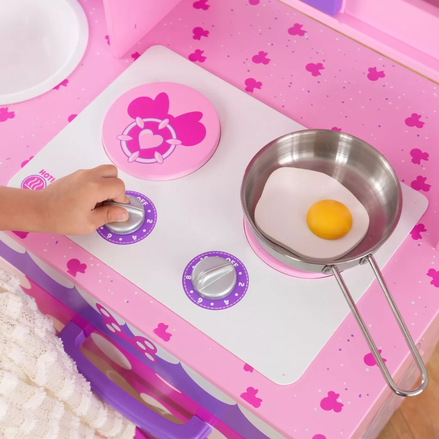 KidKraft Disney Jr. Minnie Mouse Toddler Kitchen - image 4 of 7