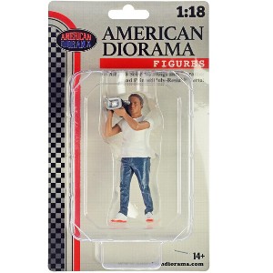 "On-Air" Figure 3 for 1/18 Scale Models by American Diorama - 1 of 3