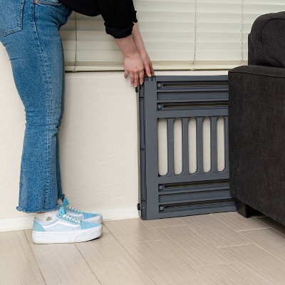 Gray Adjustable Plastic Pet Gate for Doorways, 24-39 Inches