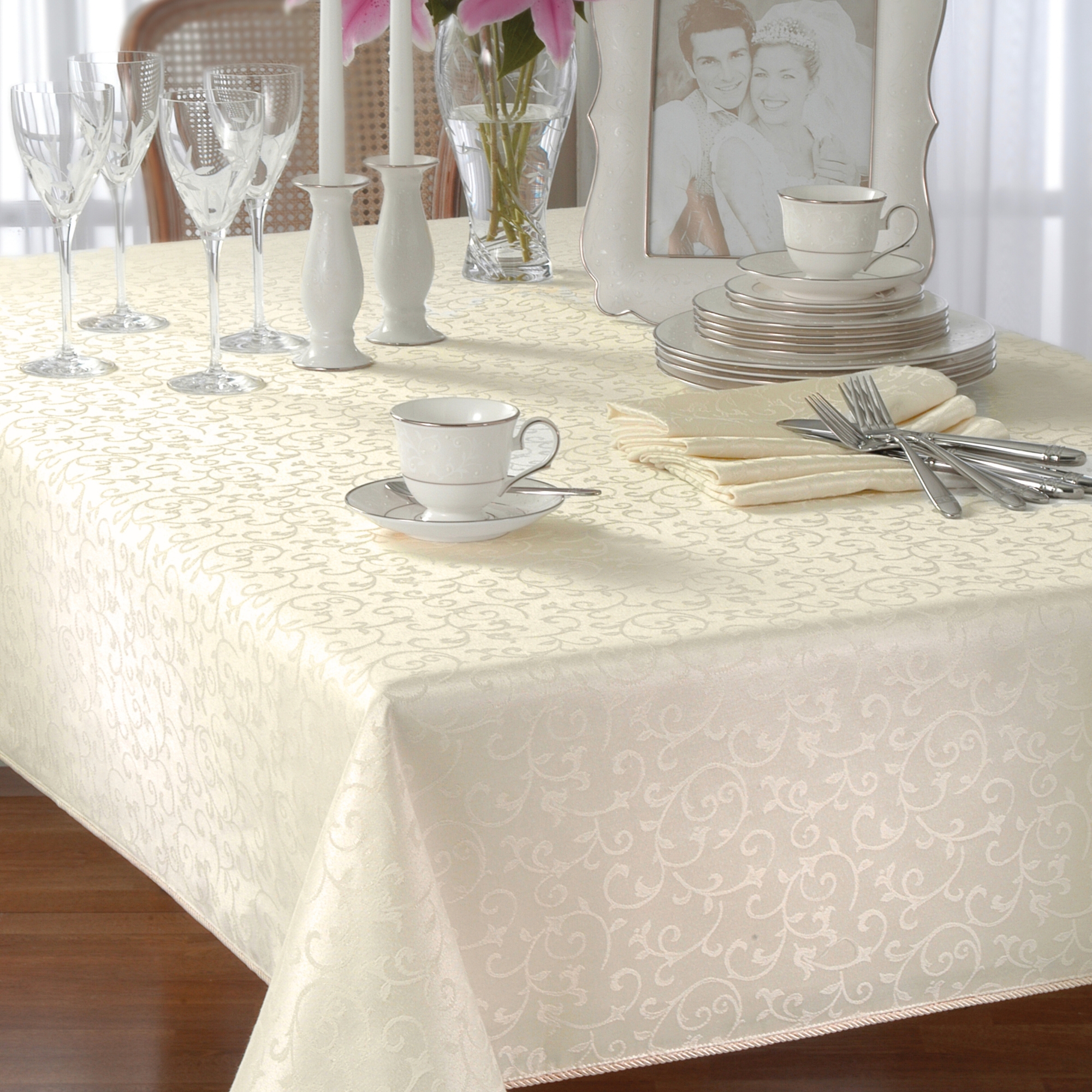 Lenox Opal Innocence Tablecloth - Ivory - 60x140 - Lenox