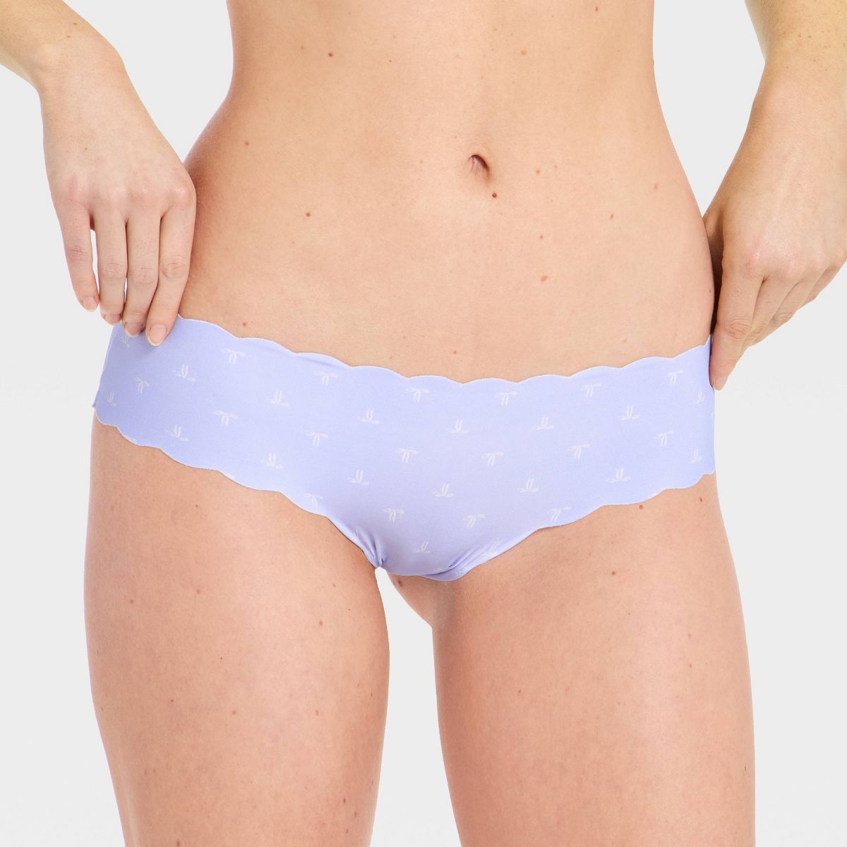 Women's Invisible Edge Scallop Cheeky Underwear - Auden™