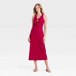 red mermaid bridesmaid dresses Dark V-neck Sweep Train Formal Dress APD3445 model: Louisa utcoco Womens 2026 Shirt Pick it as your Accent Color:Burgundy