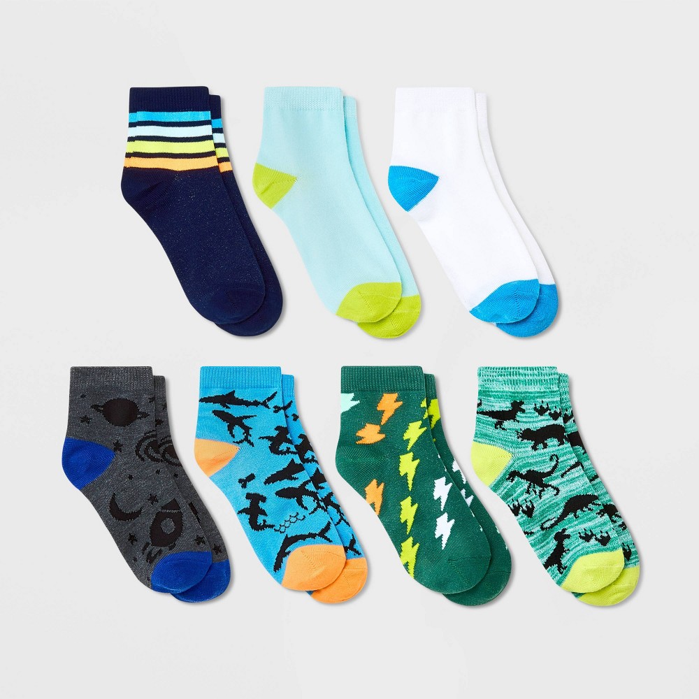 Boys' 7pk Space-Dye Dino Ankle Socks - Cat & Jack Green S