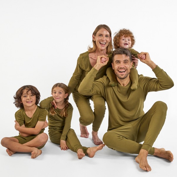 Pijamas Familiares a Juego de Leveret – Verde Oliva Liso – 100% Algodón – Personalizable 4