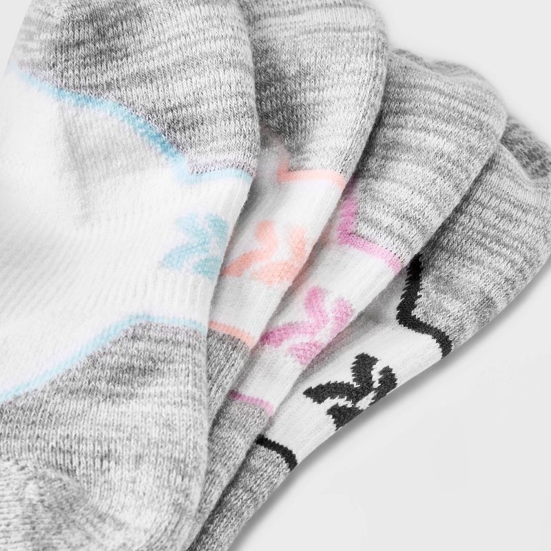 Women&#39;s Cushioned Active Striped 6+1 Bonus Pack No Show Tab Athletic Socks - All In Motion&#8482; White 4-10, 3 of 5