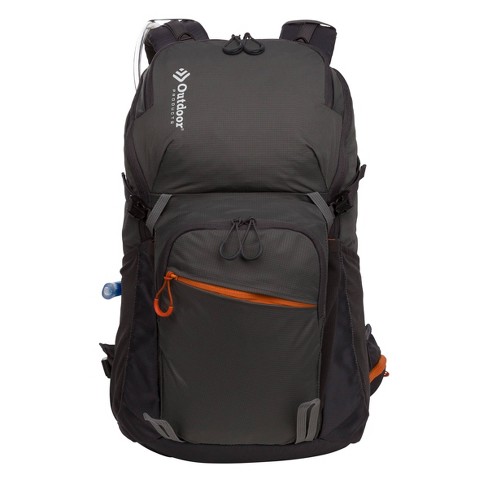 Small hydration discount pack for hiking