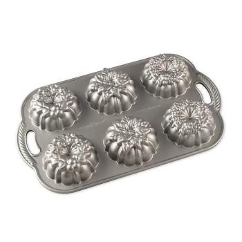 Nordic Ware Wreathlettes Baking Pan - Silver