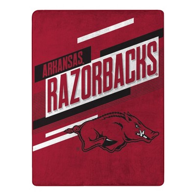 NCAA Arkansas Razorbacks Movement Silk Touch 46"x60" Throw Blanket