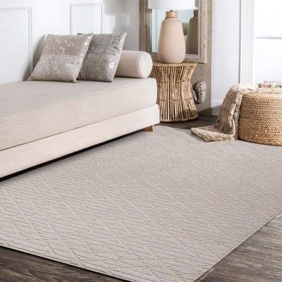 Ivory Diamond Moroccan-Inspired 4' x 6' Easy-Care Area Rug