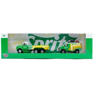 M2 Machines 1970 Chevrolet C60 Truck Custom & 1971 Chevrolet Van G10 4x4 Auto Haulers - 1 of 2