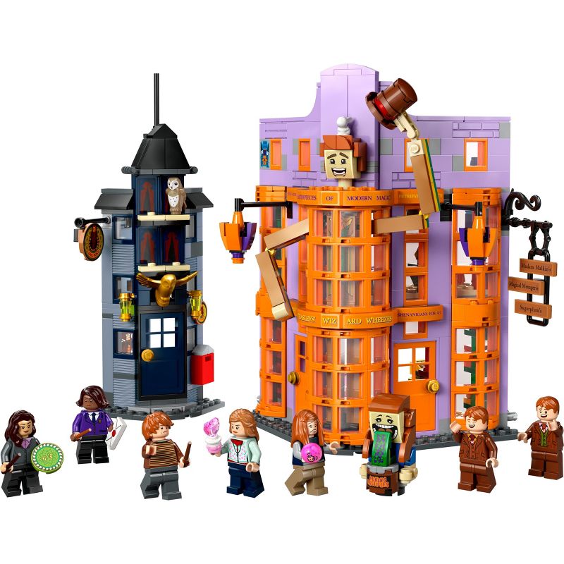 LEGO Harry Potter Diagon Alley: Weasleys&#39; Wizard Wheezes 76422, 3 of 8