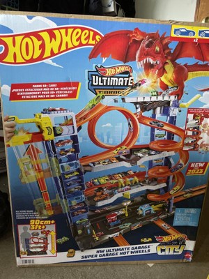  Hot Wheels City Ultimate Garage Playset with 2 Die-Cast Cars,  Toy Storage for 50+ 1:64 Scale Cars, 4 Levels of Track Play, Defeat The  Dragon : Everything Else