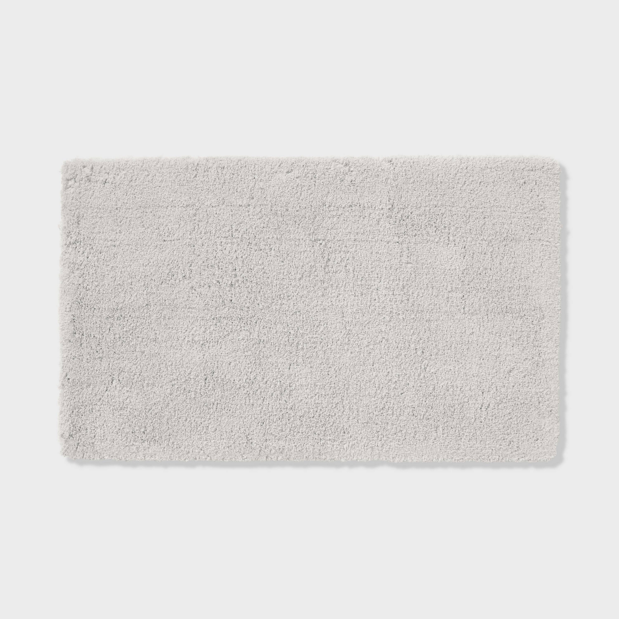 24"x40" Spa Plush Bath Rug Light Gray - Threshold™