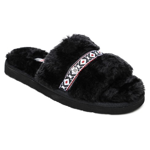 Minnetonka on sale slippers black