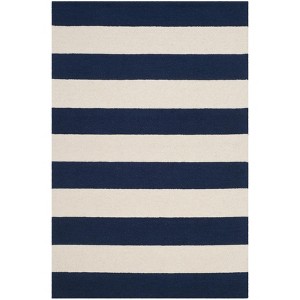 Safavieh Kids Stripe SFK919 Hand Tufted Indoor Rugs - Safavieh - 1 of 4