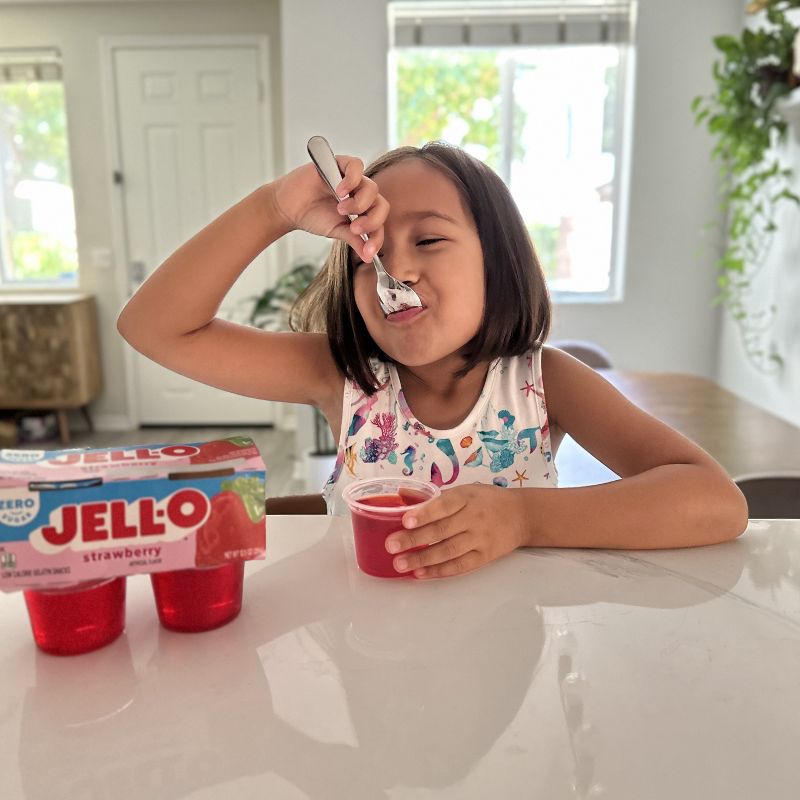 Jell-O Strawberry Sugar Free Jello Cups Gelatin Snack - 12.5oz/4ct, 2 of 12