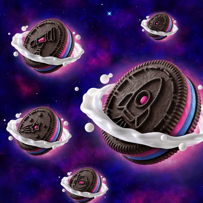 Oreo Space Dunk Cosmic Cr&#232;me Cookies - 2.04oz, 4 of 15