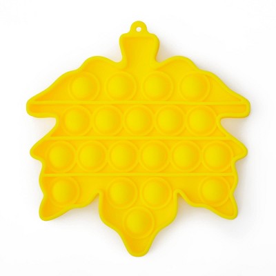 Shaped Poppers Maple Leaf - Bullseye's Playground™
