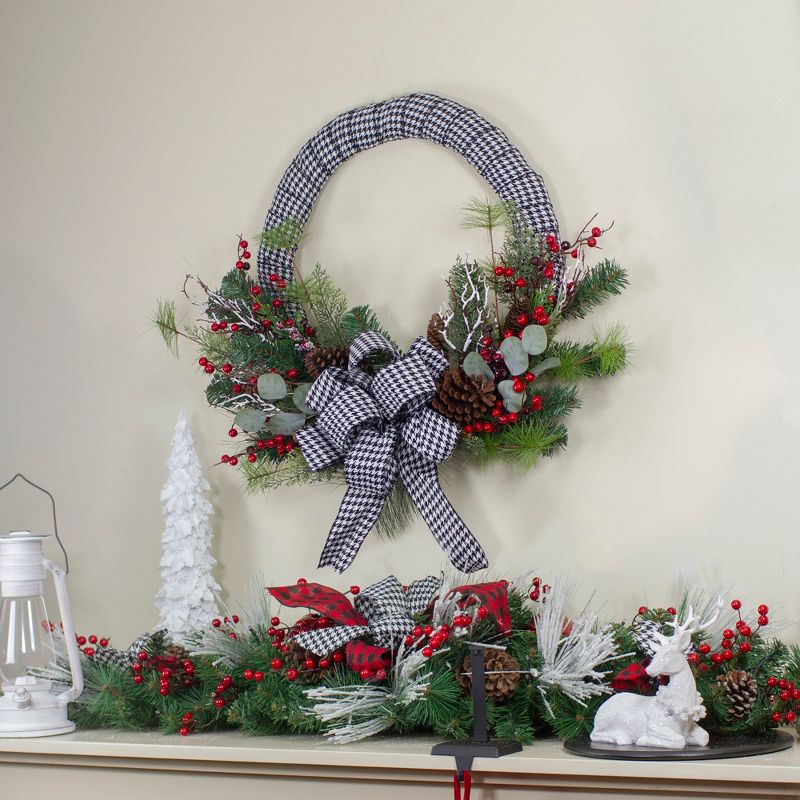 Northlight Black and White Houndstooth and Berry Artificial Christmas Wreath - 24-Inch, Unlit, 2 of 5