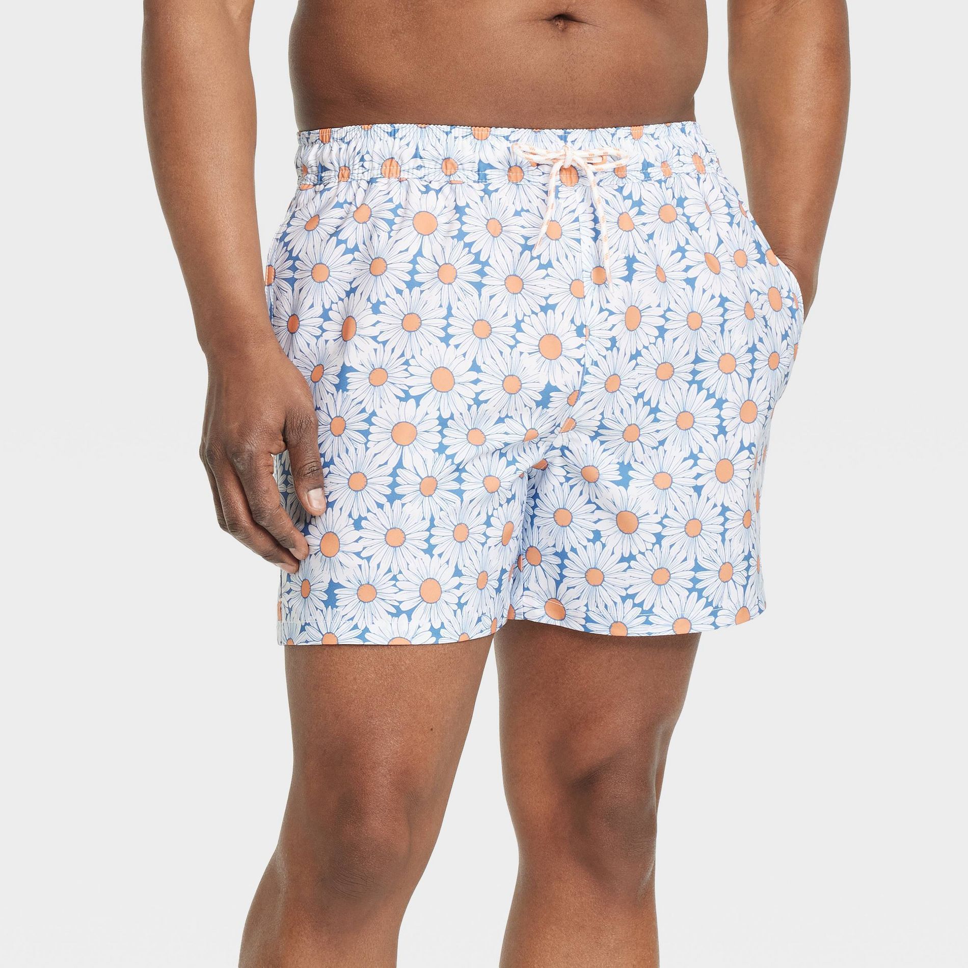 Men's 5'' Daisy Swim Trunks - Goodfellow & Co™ Blue Daisy M: Recycled Polyester, UPF 50+, Pull-On