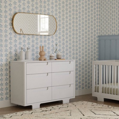 Yuzu Modern White 6-Drawer Dresser with Playful Arched Feet