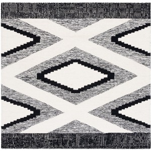 Casablanca CSB225 Hand Tufted Area Rug  - Safavieh - 1 of 4
