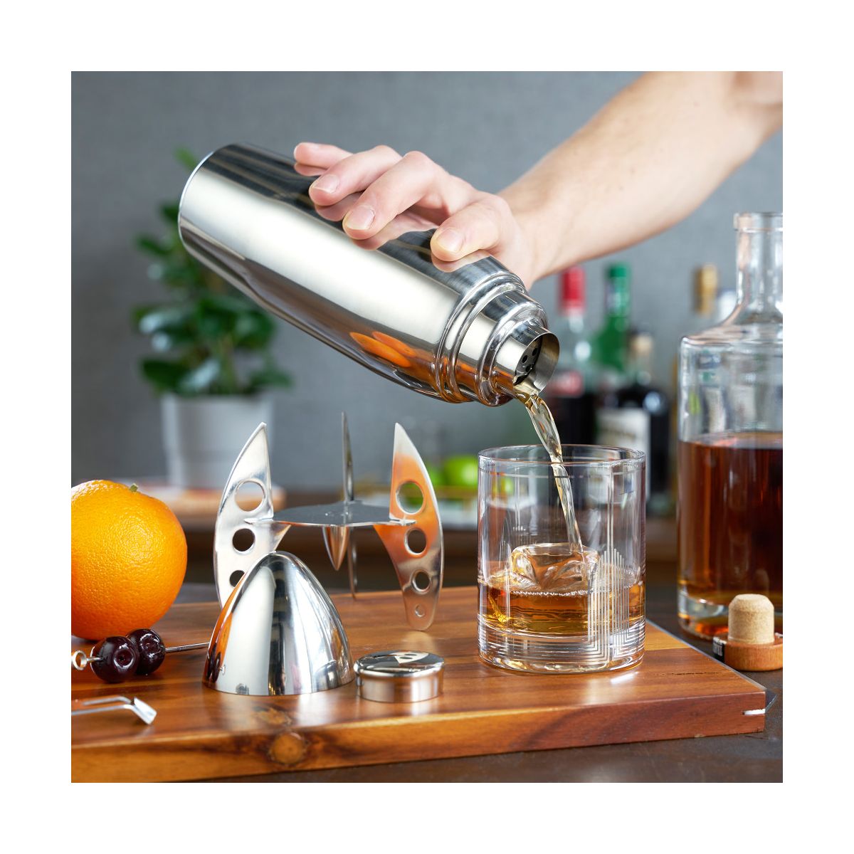 Viski Rocket Cocktail Shaker with Strainer for Margaritas, Stainless Steel Espresso Martini Shaker, Home Bar Gifts for Men, Bartender Tools, 24 oz - thumbnail 6