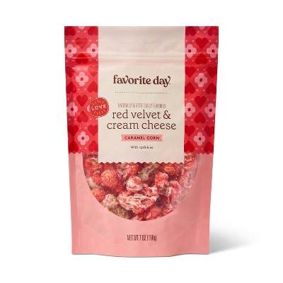 Valentine's Red Velvet & Cream Cheese Flavored Caramel Corn - 7oz - Favorite Day™