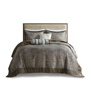 Gracie Mills Thornton 5-Piece Reversible Jacquard Bedspread Set with Throw Pillows - 1 of 4